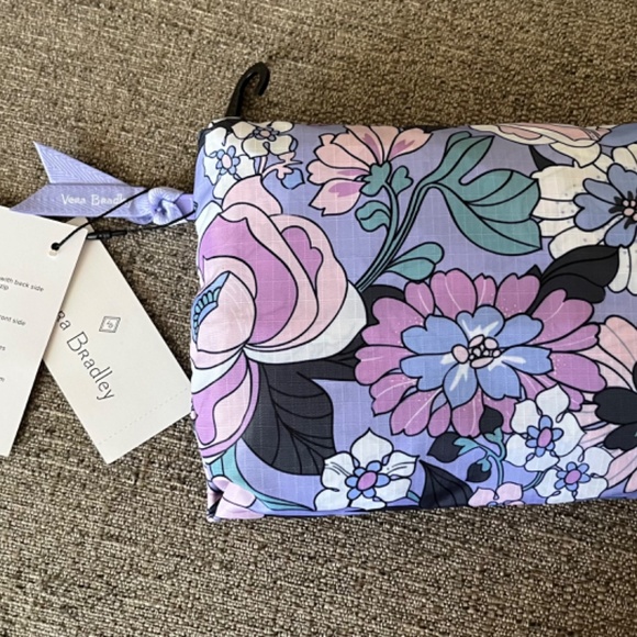 NWT Vera Bradley Packable Nylon Travel Bag - Picture 2 of 3